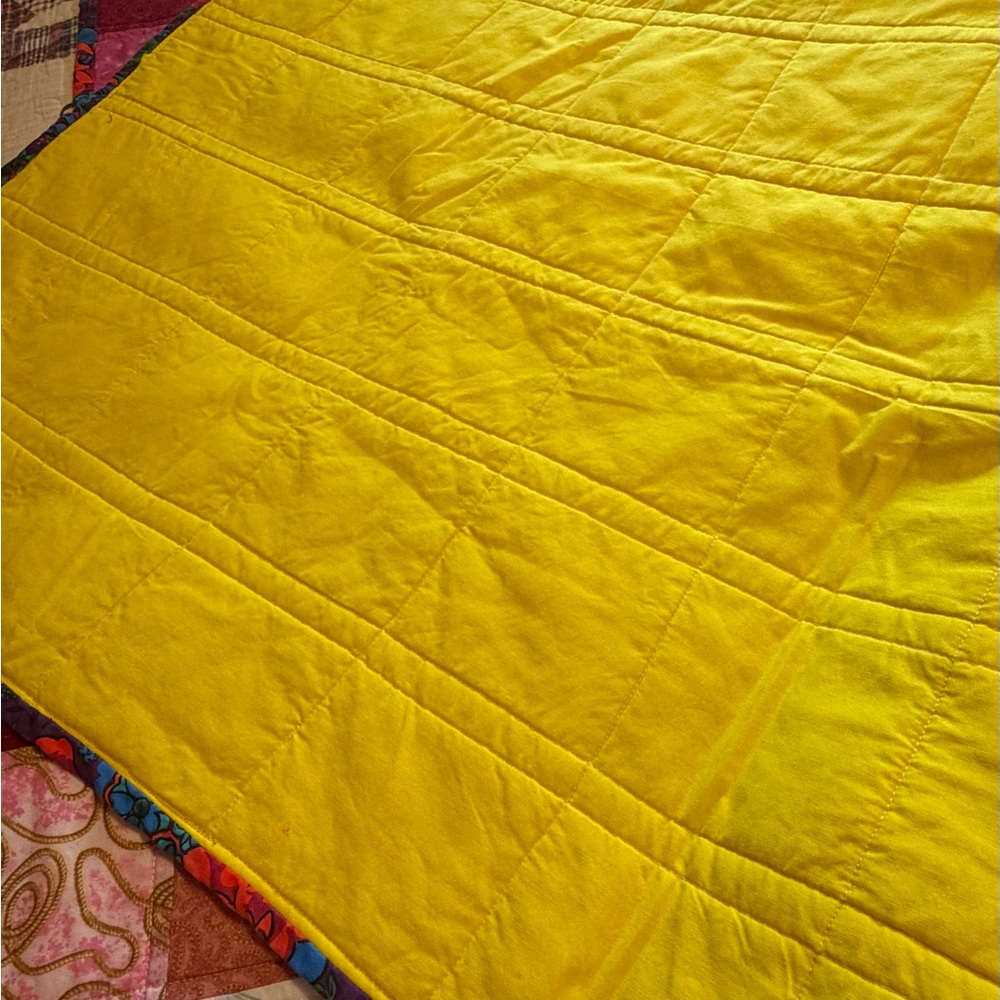 Handmade cross patchwork quilt - Picture 6 of 8